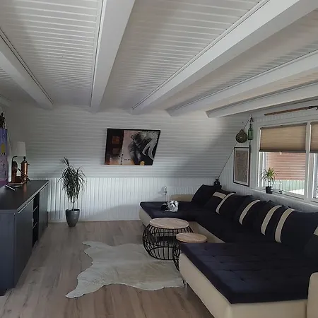 Surfers Lounge Apartment Hvide Sande